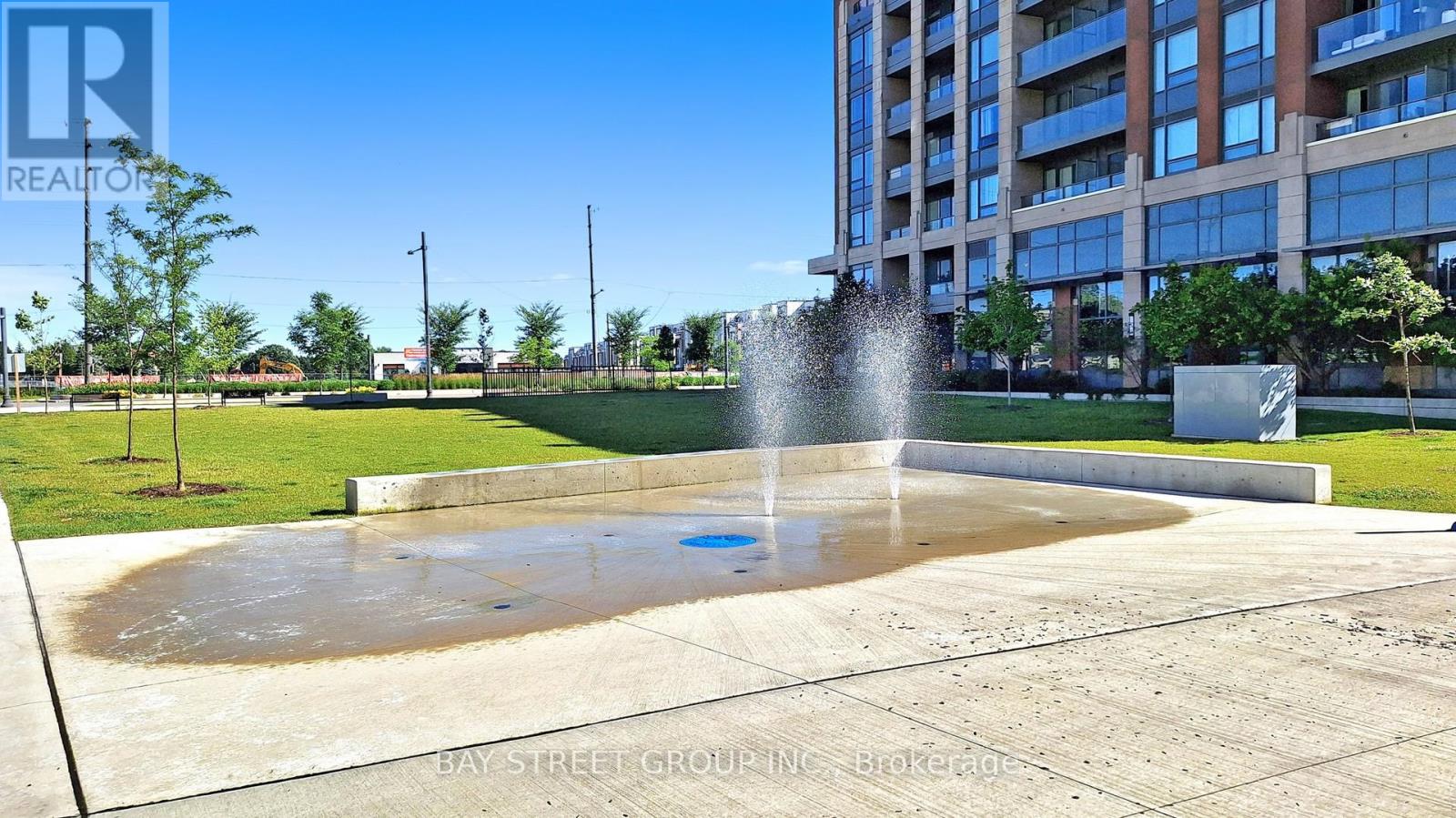 111 - 15 Water Walk Drive, Markham (Unionville), Ontario  L6G 0G2 - Photo 39 - N12453634