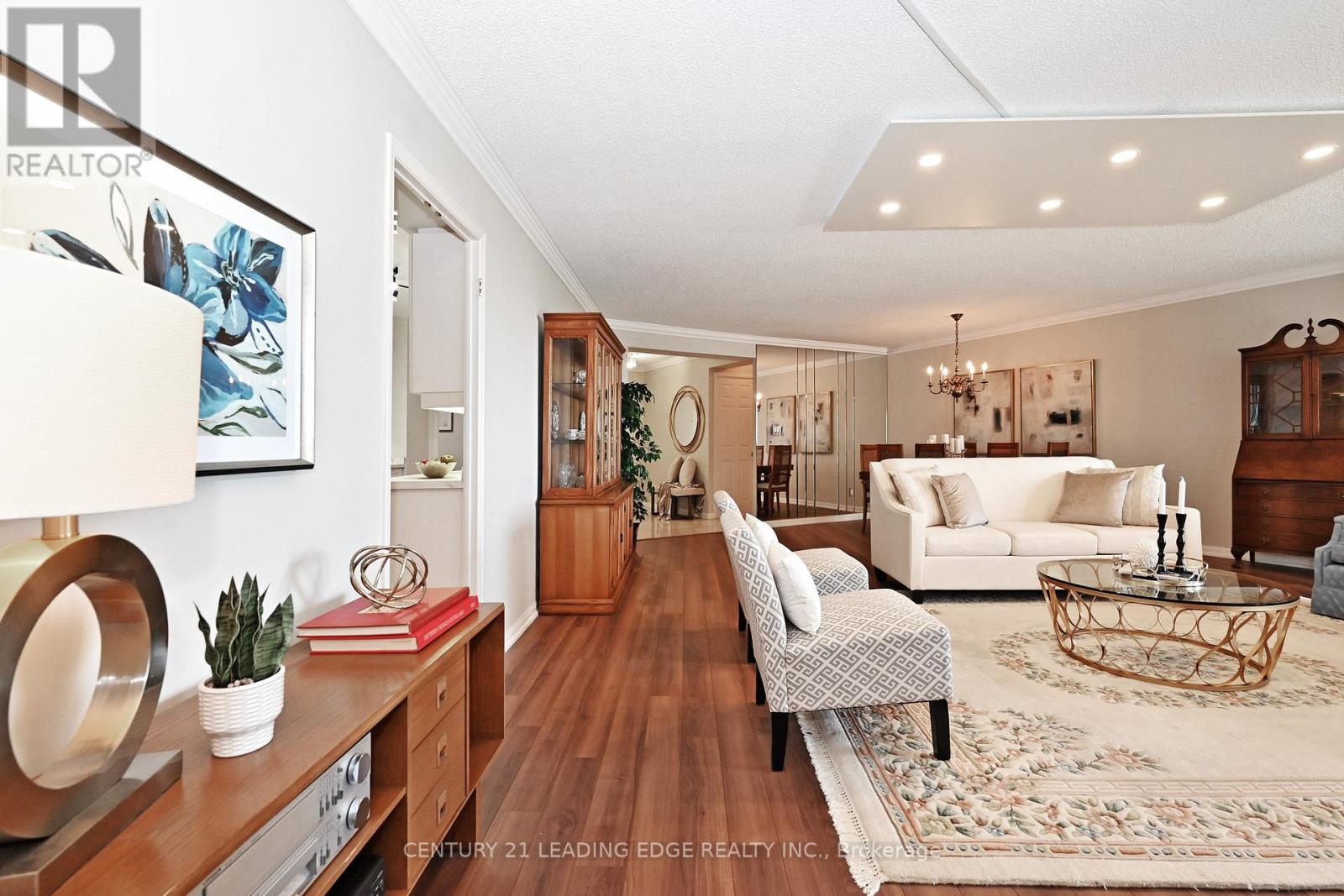 1212 - 610 Bullock Drive, Markham (Markville), Ontario  L3R 0G1 - Photo 19 - N12453641