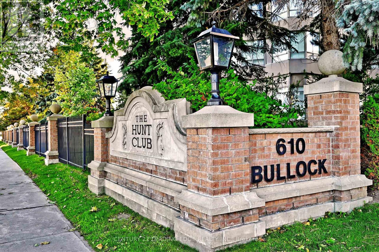 1212 - 610 Bullock Drive, Markham (Markville), Ontario  L3R 0G1 - Photo 2 - N12453641