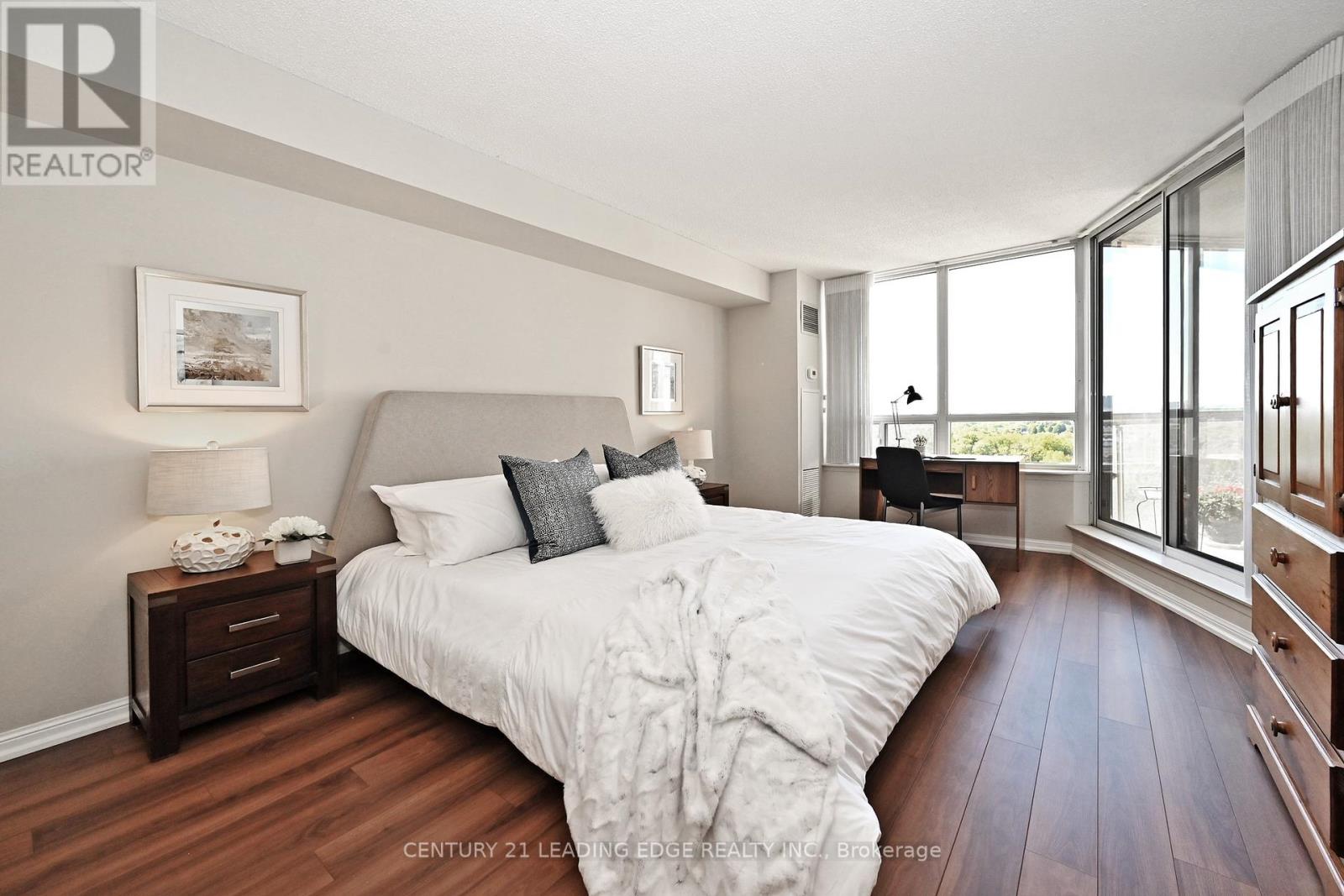 1212 - 610 Bullock Drive, Markham (Markville), Ontario  L3R 0G1 - Photo 30 - N12453641