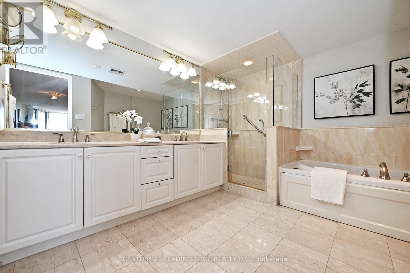 1212 - 610 Bullock Drive, Markham (Markville), Ontario  L3R 0G1 - Photo 35 - N12453641