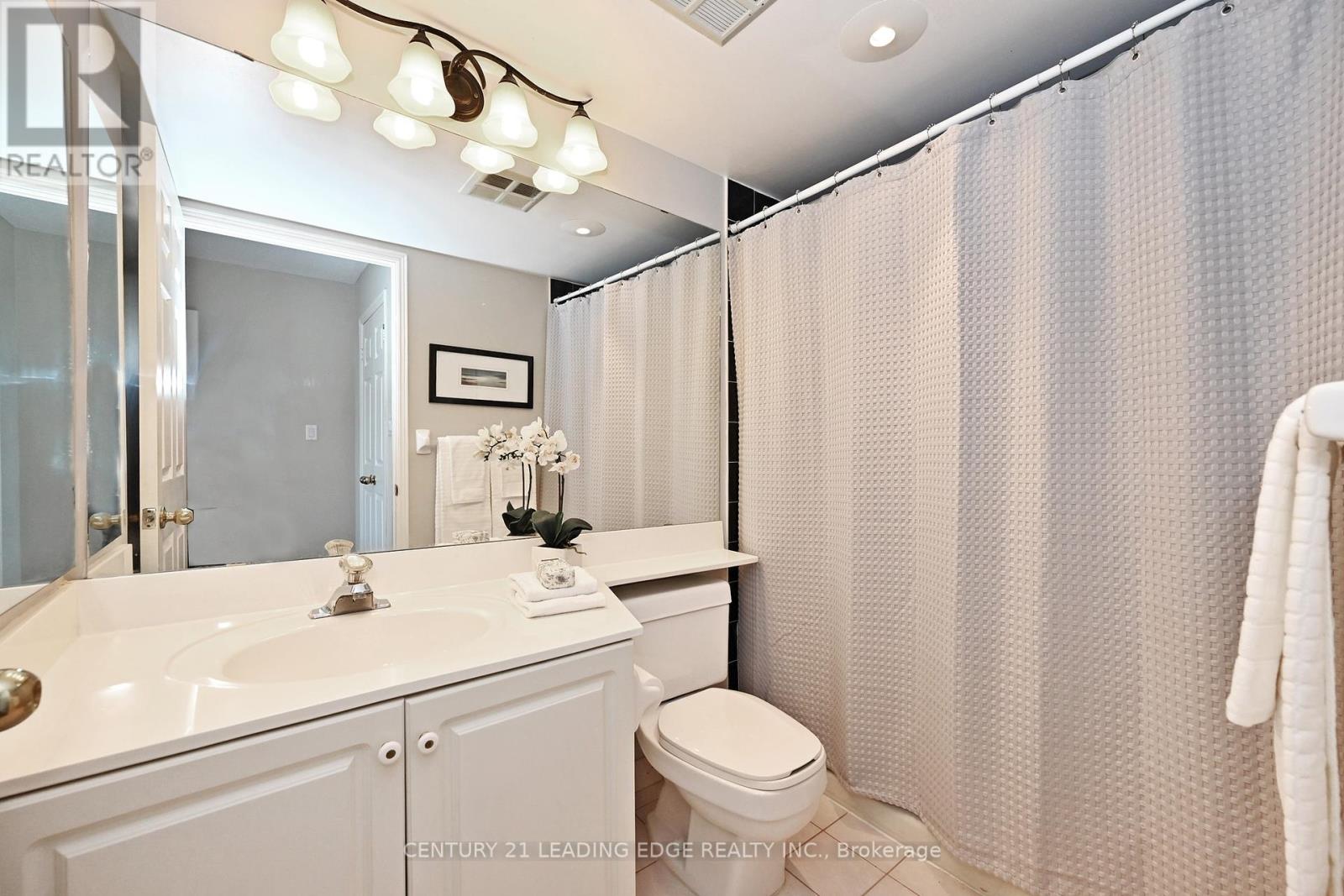1212 - 610 Bullock Drive, Markham (Markville), Ontario  L3R 0G1 - Photo 40 - N12453641