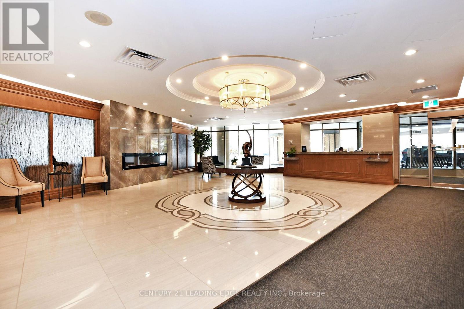 1212 - 610 Bullock Drive, Markham (Markville), Ontario  L3R 0G1 - Photo 5 - N12453641