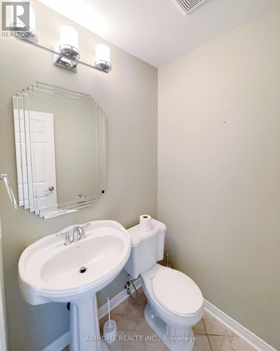 86 Chapman Court, Aurora, Ontario  L4G 0E2 - Photo 11 - N12453642