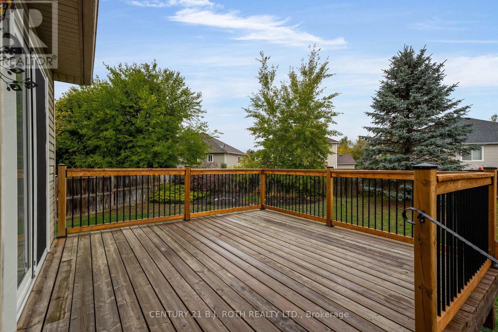 14 Stonemount Crescent, Essa (Angus), Ontario  L0M 1B4 - Photo 10 - N12453715