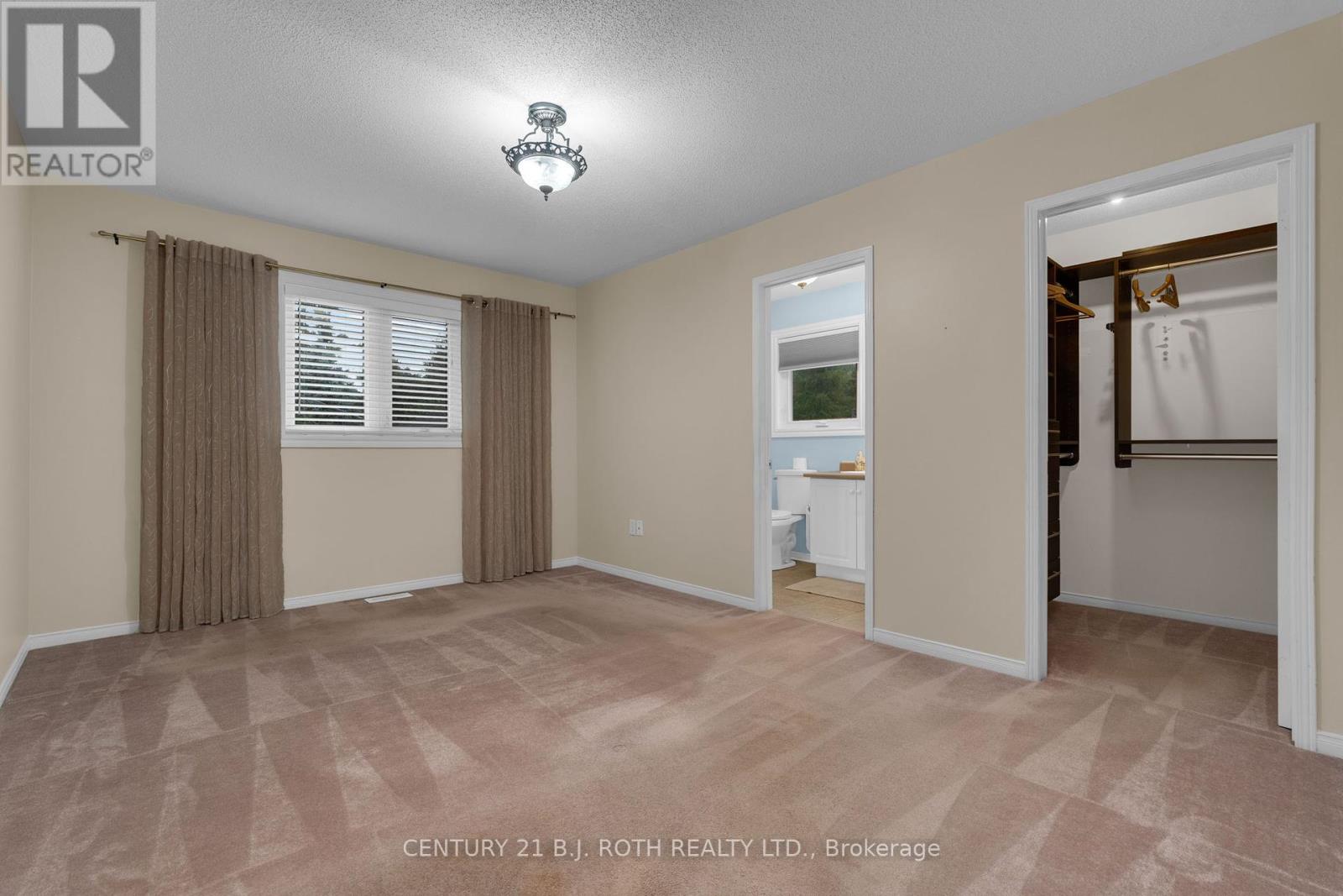 14 Stonemount Crescent, Essa (Angus), Ontario  L0M 1B4 - Photo 11 - N12453715
