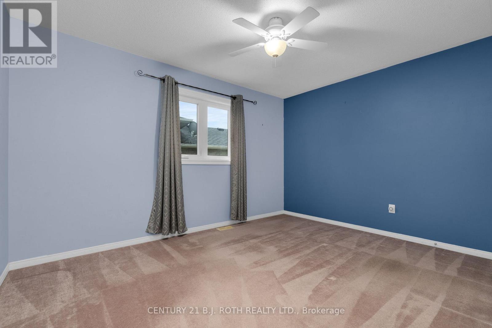 14 Stonemount Crescent, Essa (Angus), Ontario  L0M 1B4 - Photo 14 - N12453715