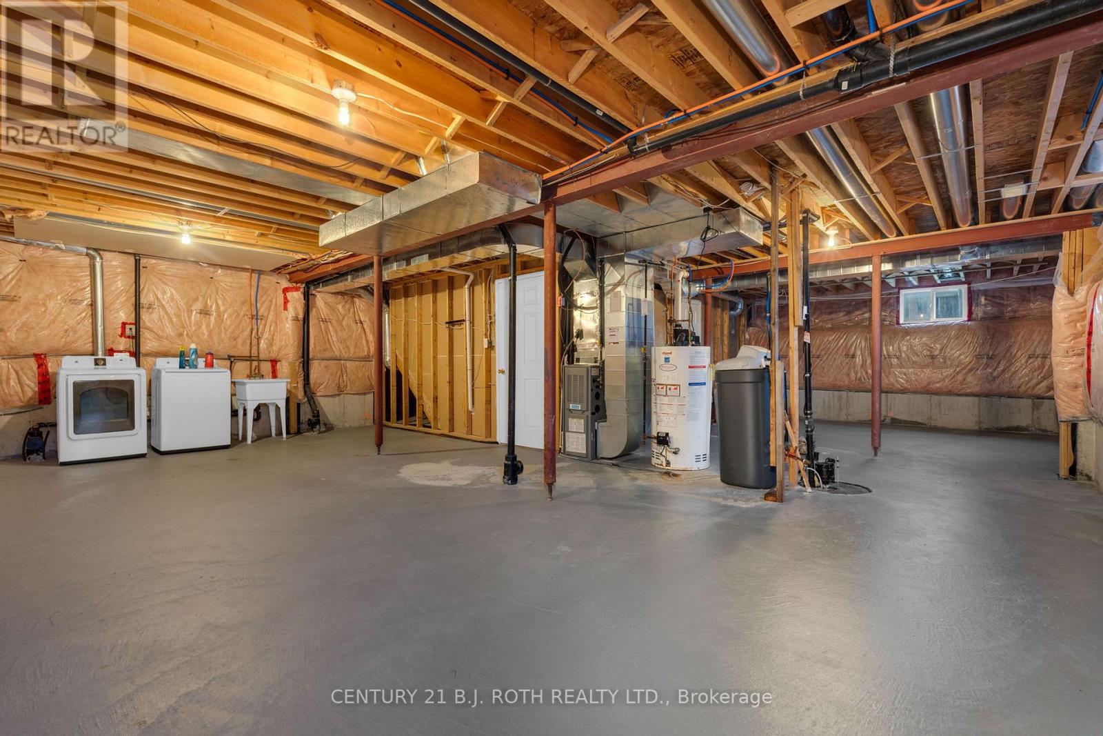 14 Stonemount Crescent, Essa (Angus), Ontario  L0M 1B4 - Photo 22 - N12453715