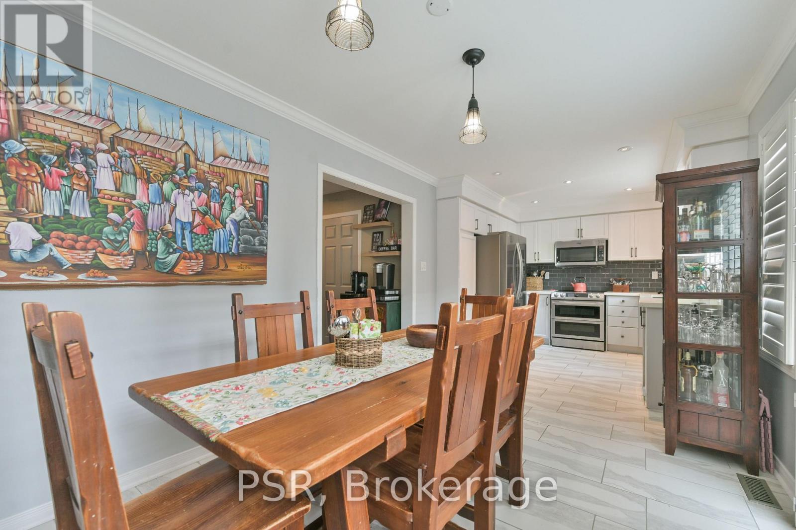 35 Arundel Drive, Vaughan, Ontario  L4H 2E6 - Photo 12 - N12453719
