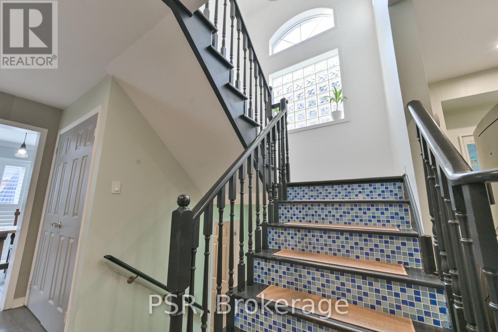 35 Arundel Drive, Vaughan, Ontario  L4H 2E6 - Photo 15 - N12453719