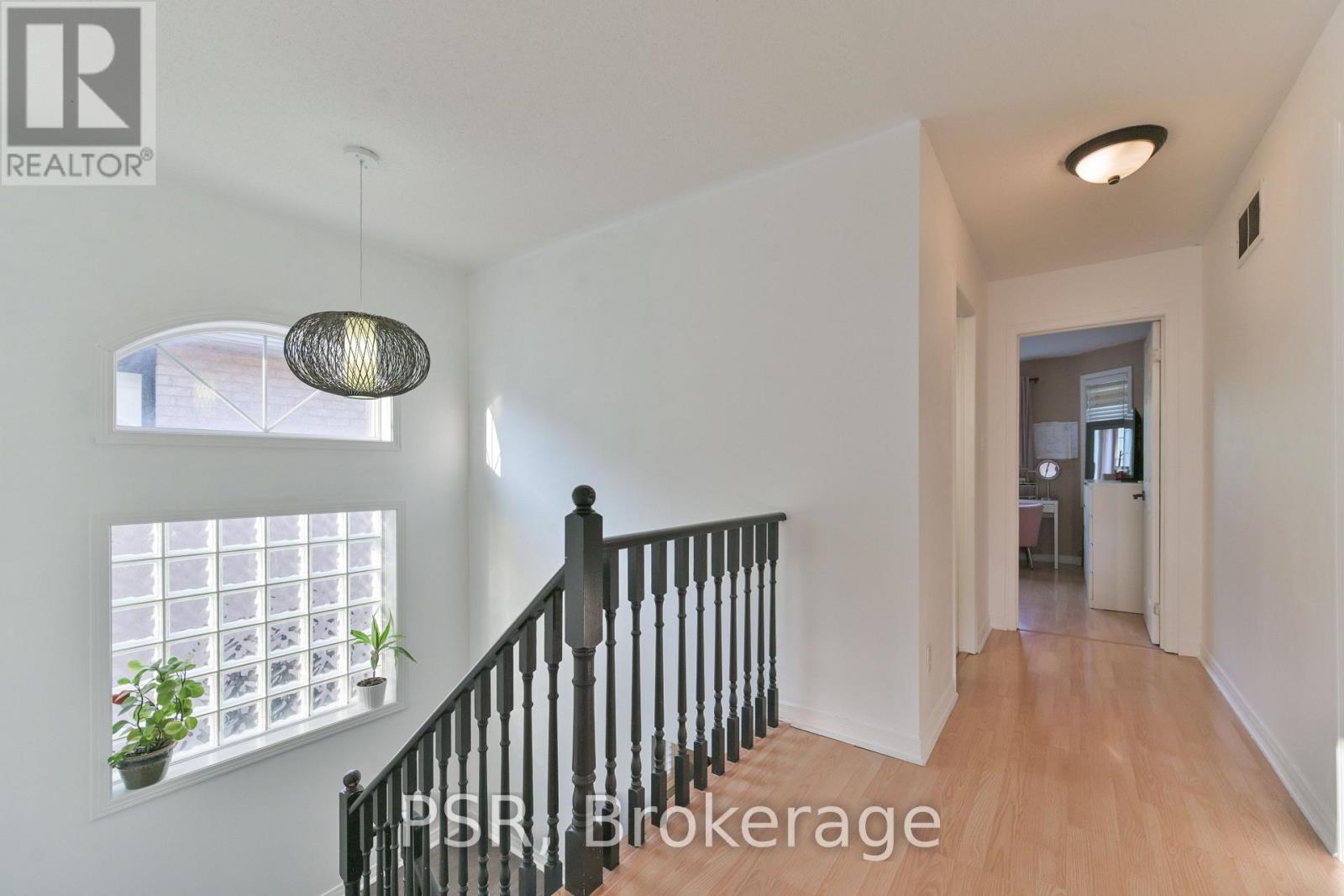 35 Arundel Drive, Vaughan, Ontario  L4H 2E6 - Photo 17 - N12453719
