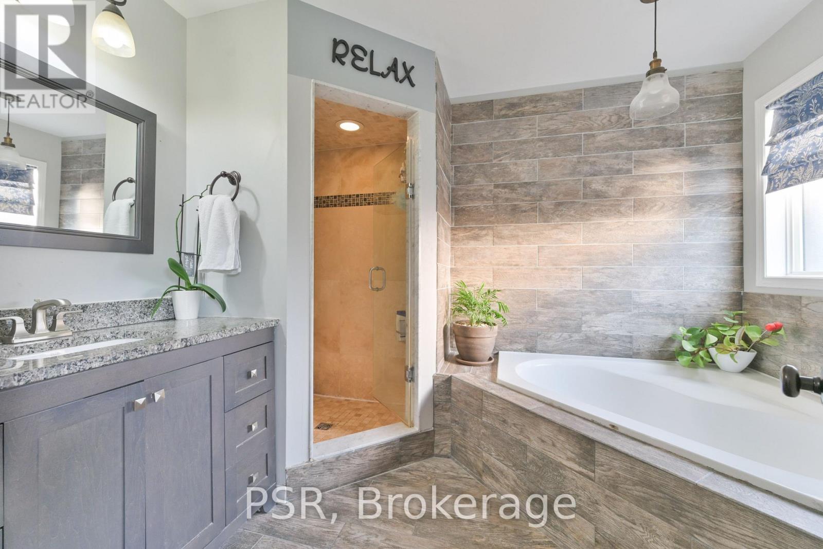 35 Arundel Drive, Vaughan, Ontario  L4H 2E6 - Photo 20 - N12453719