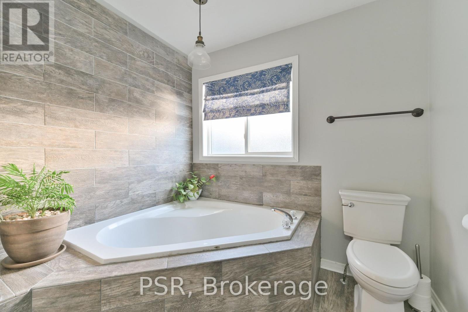35 Arundel Drive, Vaughan, Ontario  L4H 2E6 - Photo 21 - N12453719