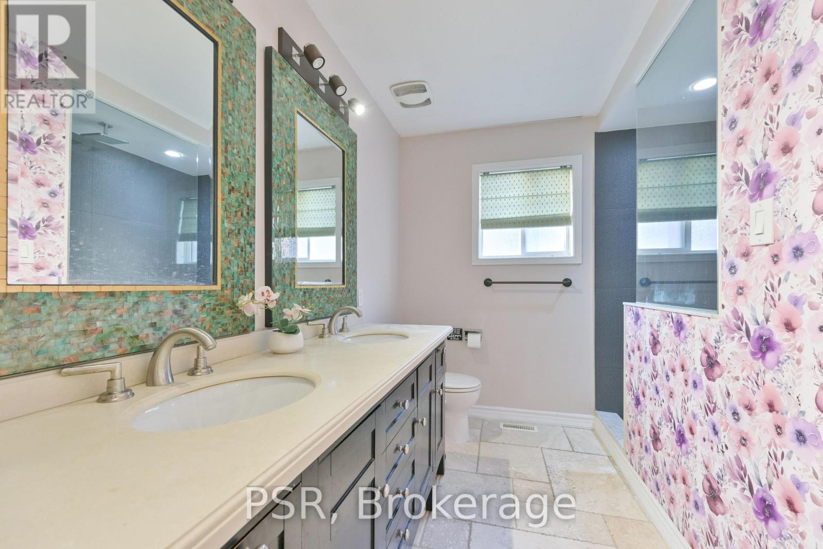 35 Arundel Drive, Vaughan, Ontario  L4H 2E6 - Photo 24 - N12453719