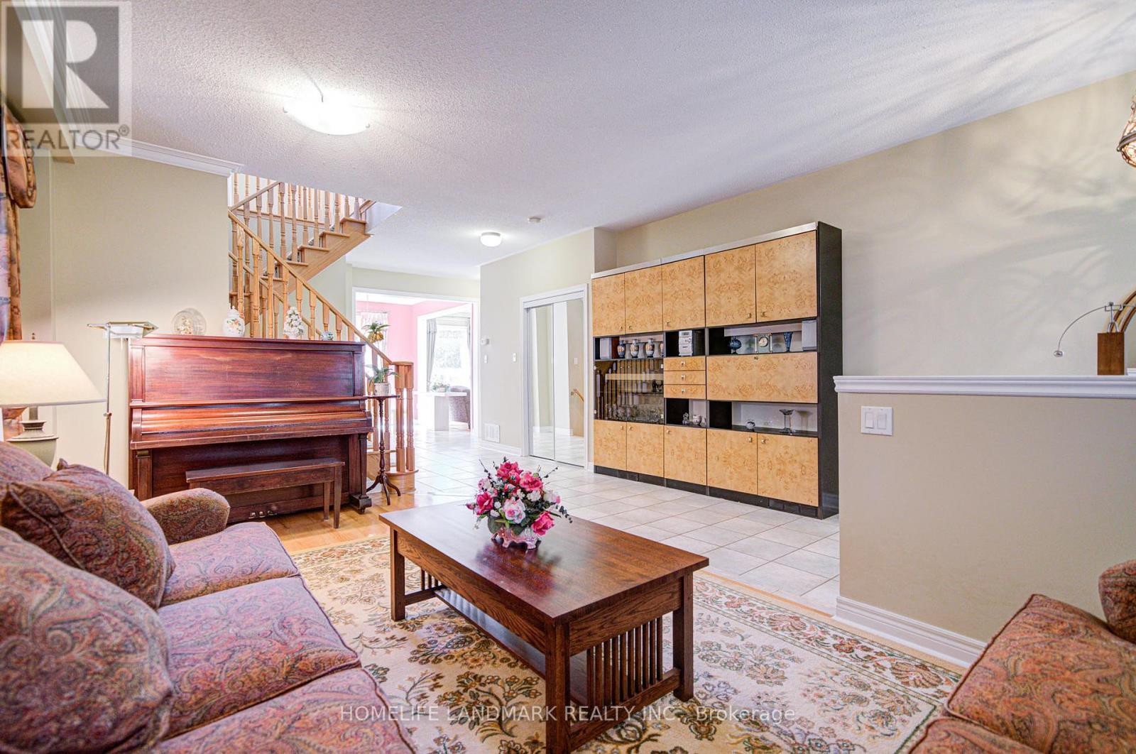 189 Silver Linden Drive, Richmond Hill (Langstaff), Ontario  L4B 4G6 - Photo 10 - N12453722