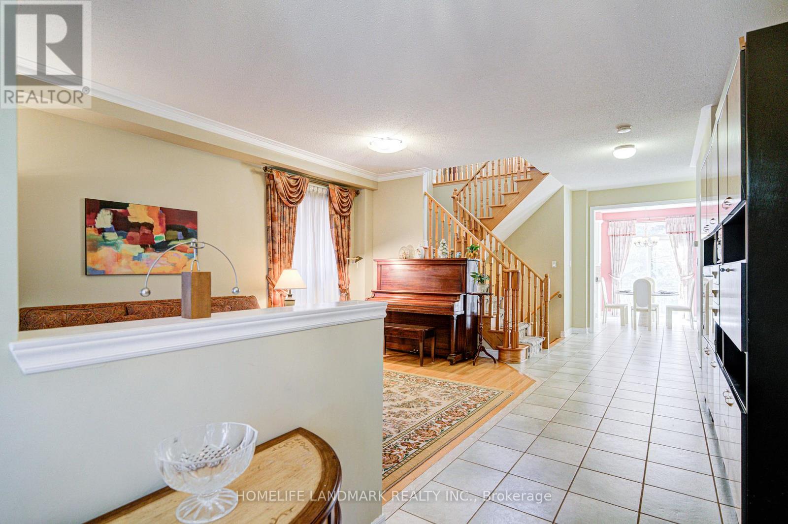 189 Silver Linden Drive, Richmond Hill (Langstaff), Ontario  L4B 4G6 - Photo 6 - N12453722