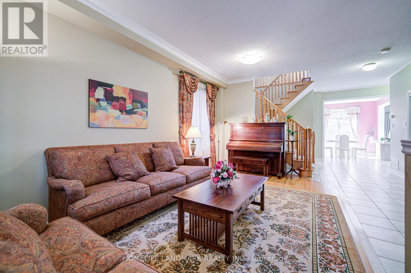 189 Silver Linden Drive, Richmond Hill (Langstaff), Ontario  L4B 4G6 - Photo 9 - N12453722