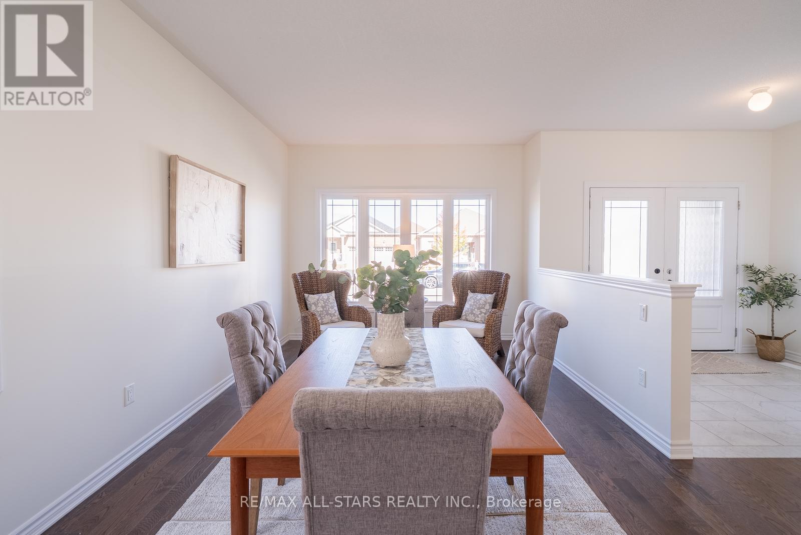 15 Pollock Avenue, Brock (Beaverton), Ontario  L0K 1A0 - Photo 11 - N12453753