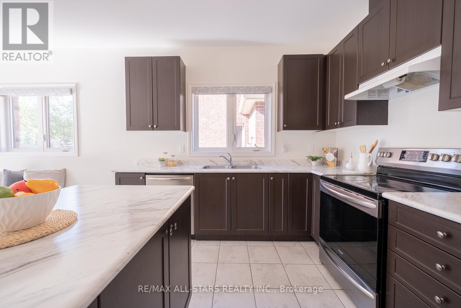 15 Pollock Avenue, Brock (Beaverton), Ontario  L0K 1A0 - Photo 17 - N12453753