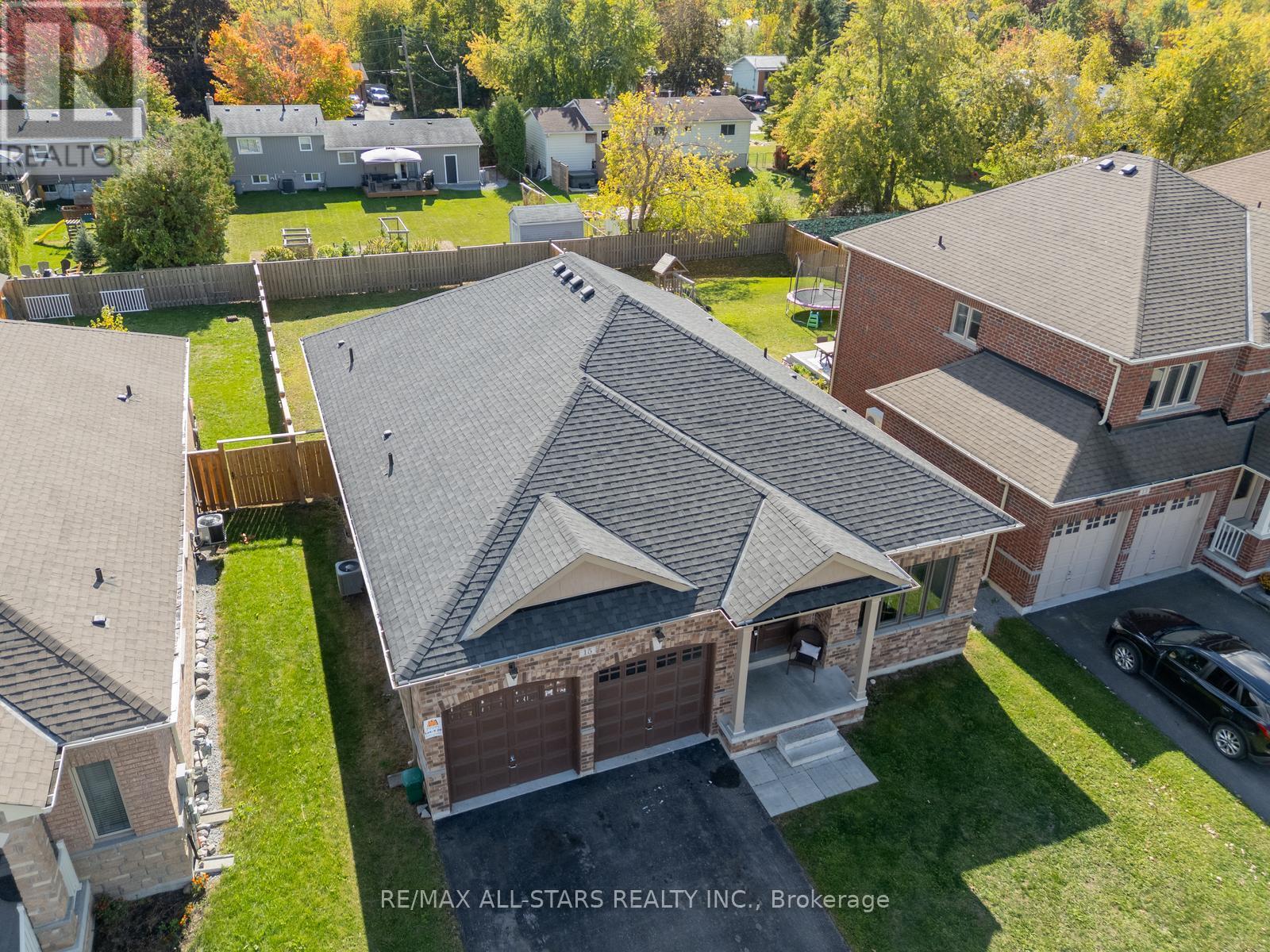 15 Pollock Avenue, Brock (Beaverton), Ontario  L0K 1A0 - Photo 3 - N12453753