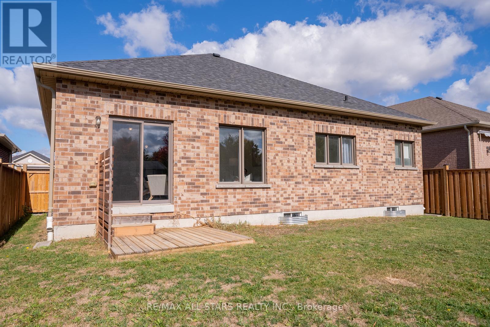 15 Pollock Avenue, Brock (Beaverton), Ontario  L0K 1A0 - Photo 41 - N12453753