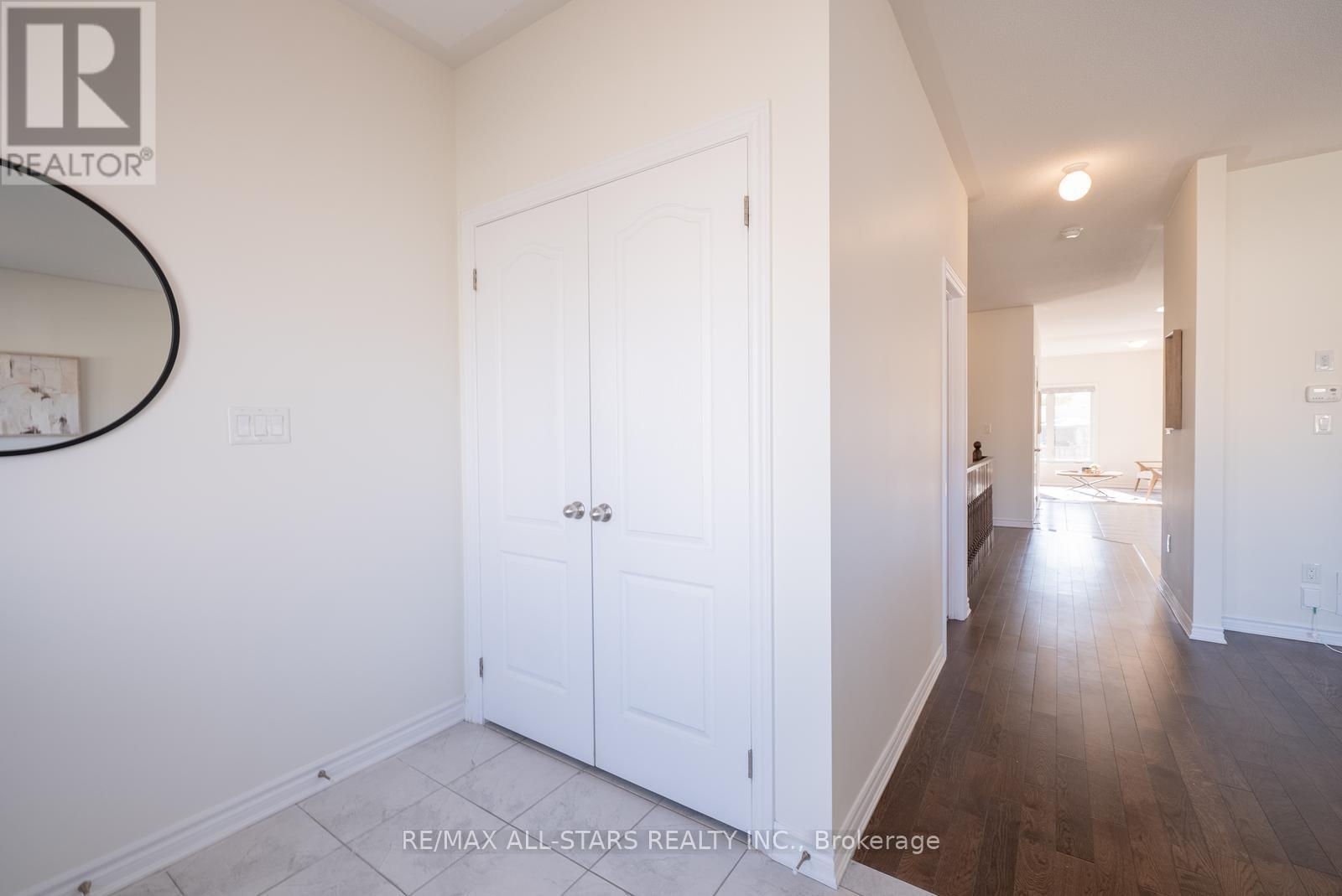 15 Pollock Avenue, Brock (Beaverton), Ontario  L0K 1A0 - Photo 9 - N12453753
