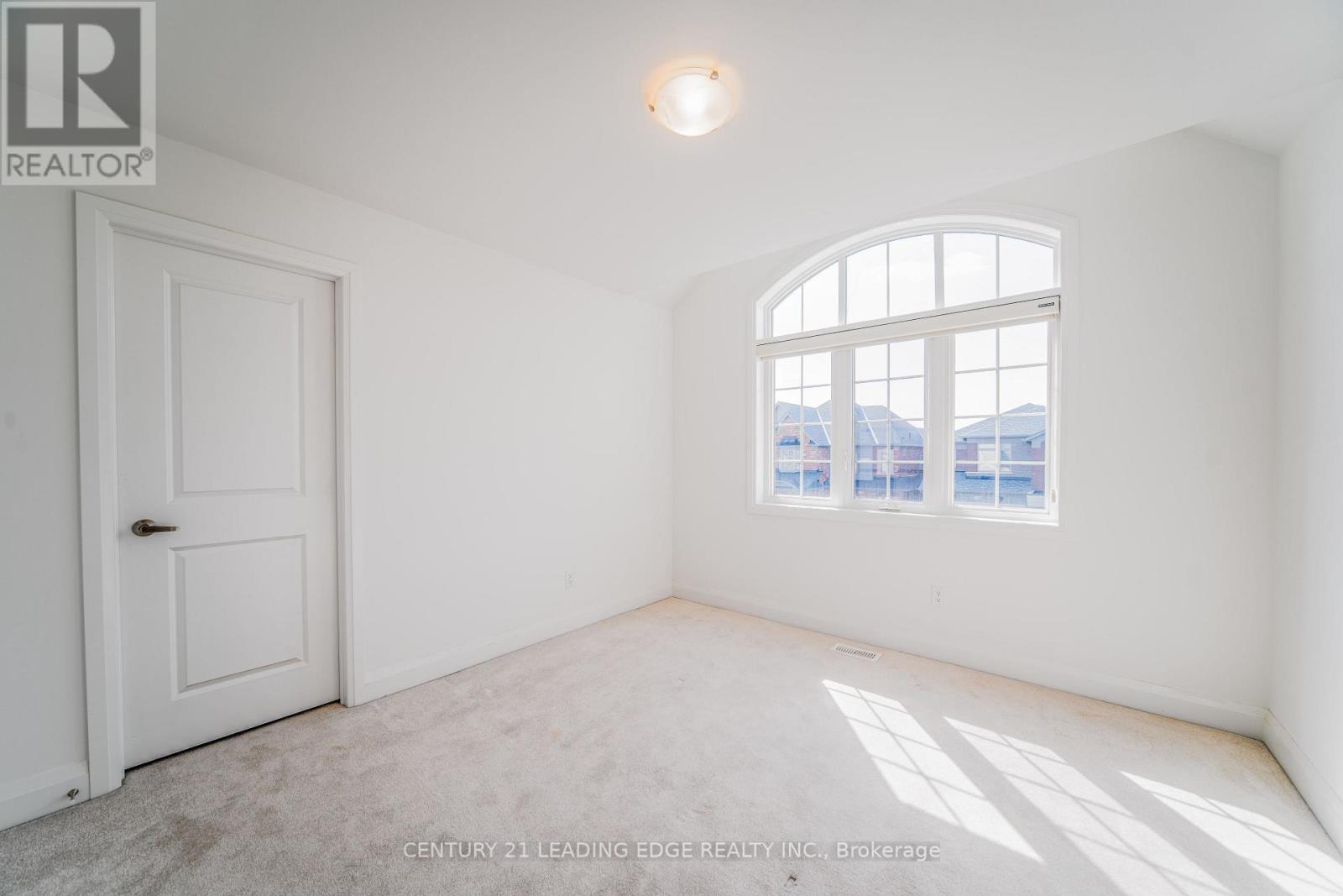 21 Marlene Johnston Drive, East Gwillimbury, Ontario  L9N 0W7 - Photo 28 - N12453764