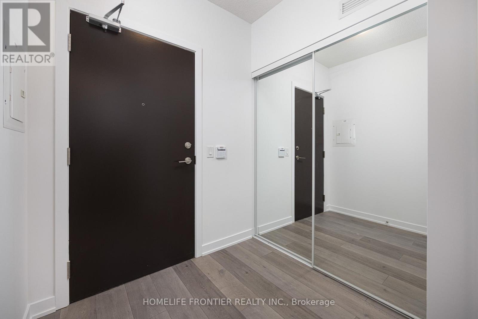 819 - 38 Honey Crisp Crescent, Vaughan, Ontario  L4K 5Z8 - Photo 20 - N12453767