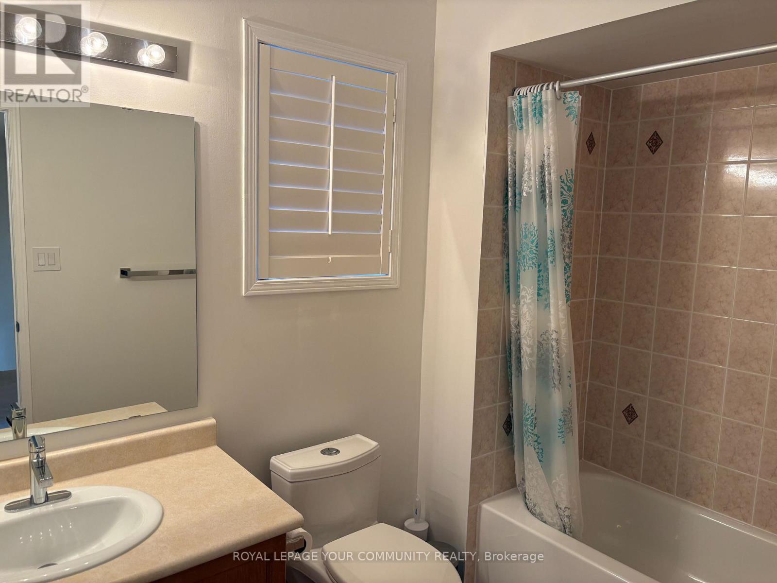 146 Hollywood Hill Circle, Vaughan, Ontario  L4H 2P2 - Photo 36 - N12453793