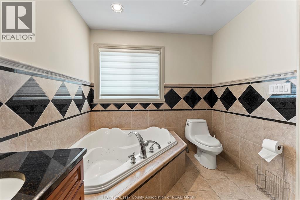 446 Mountbatten Crescent, Windsor, Ontario  N8P 1W4 - Photo 29 - 25018804