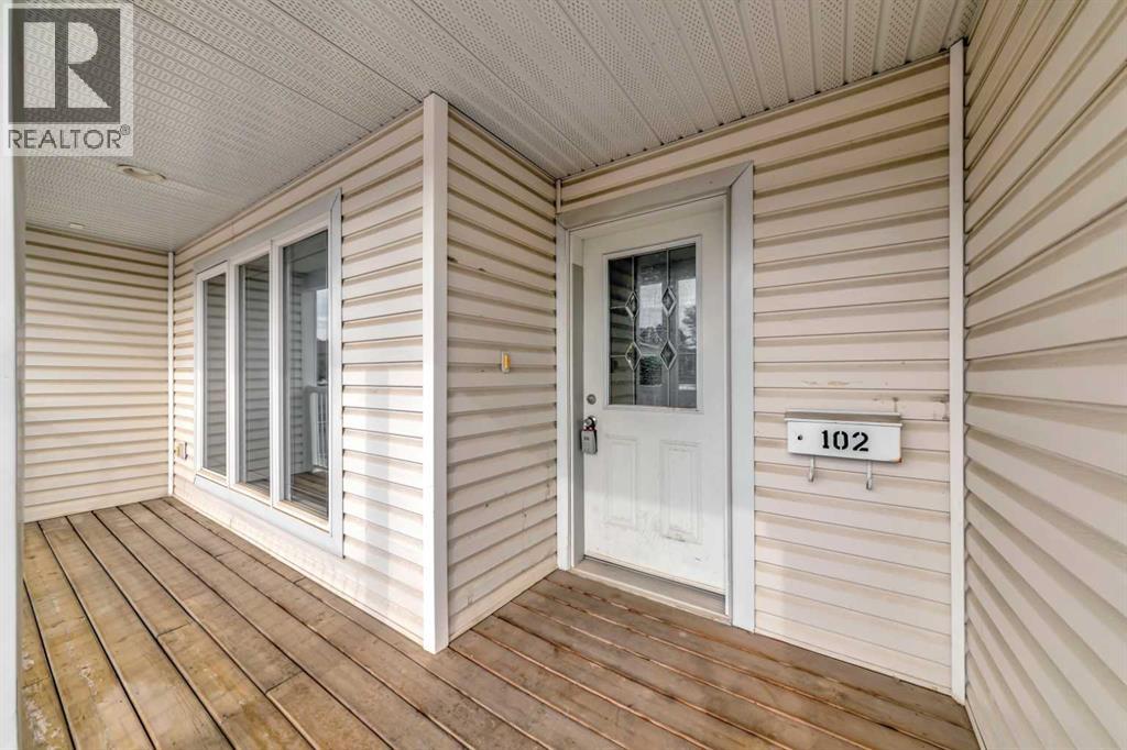 102, 4405 32 Street, Lloydminster, Saskatchewan  S9V 1V6 - Photo 2 - A2242682