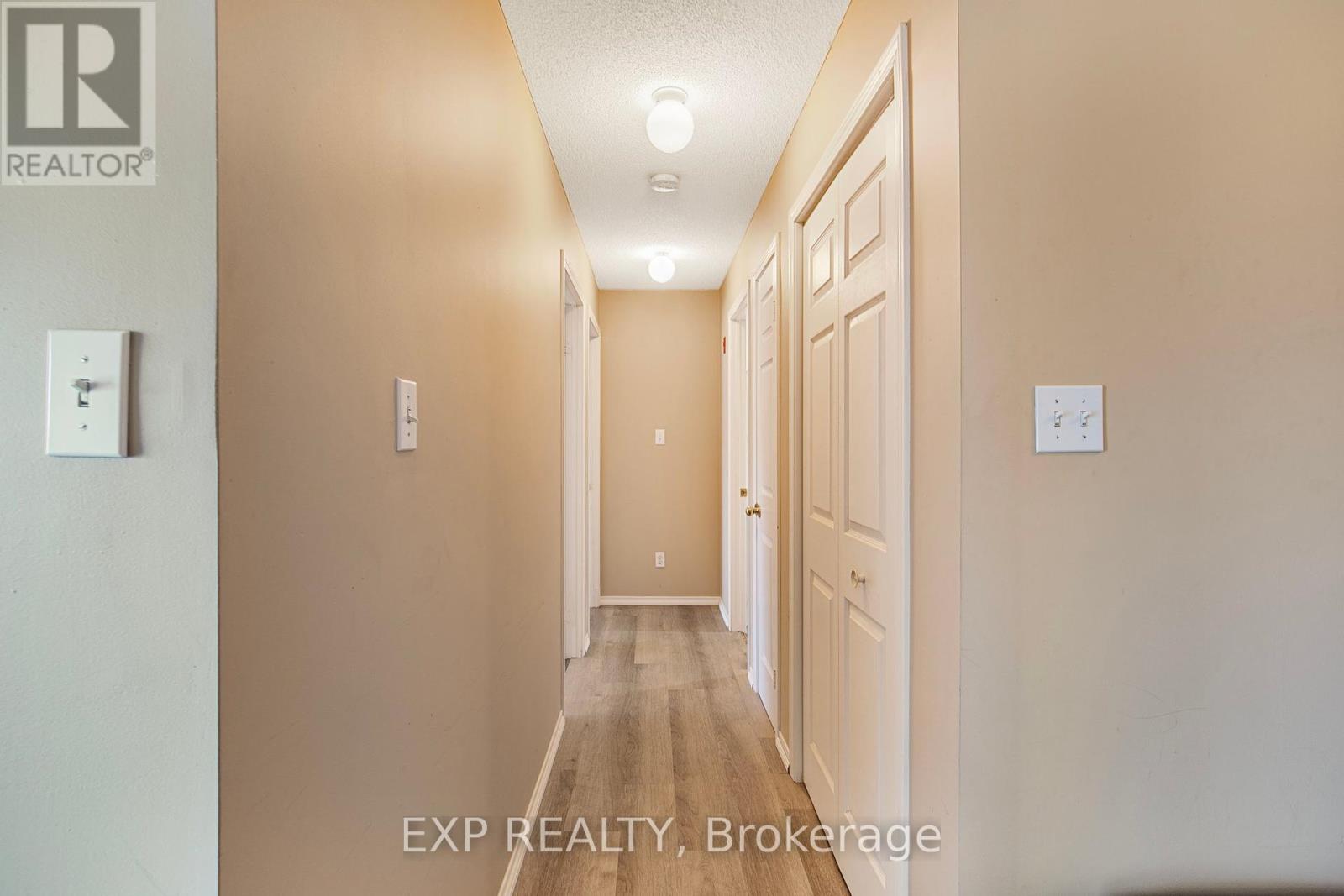303 - 107 Bond Street, Orillia, Ontario  L3V 1J7 - Photo 13 - S12453733