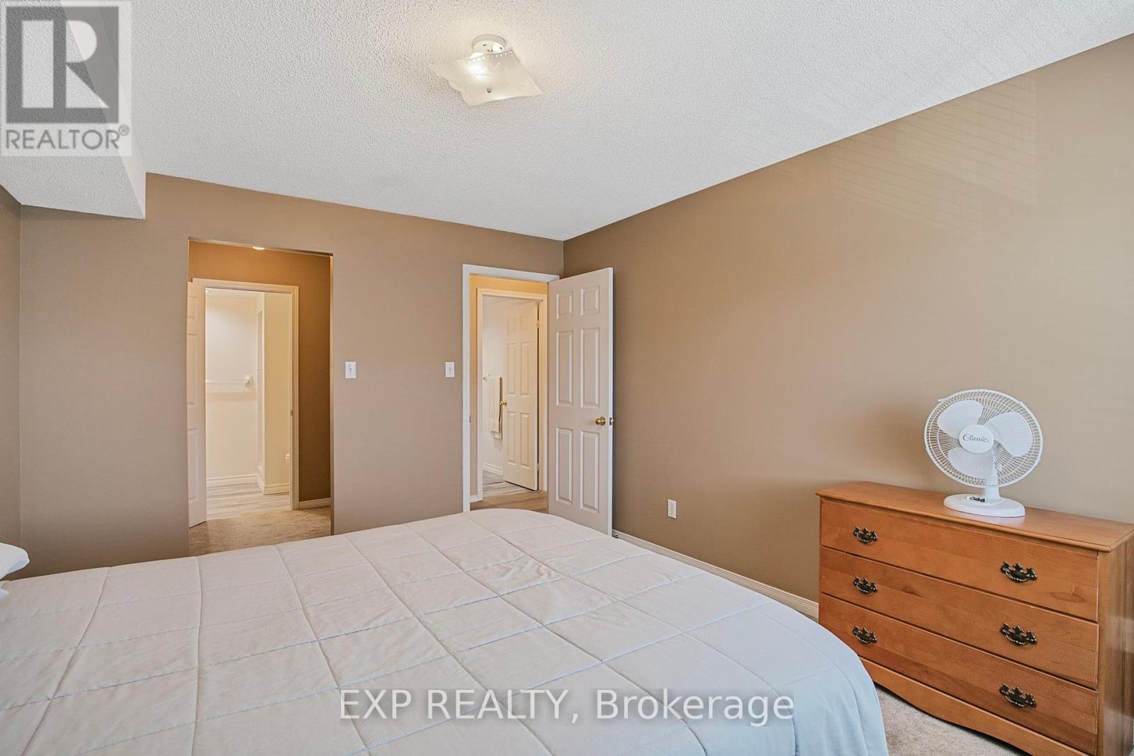303 - 107 Bond Street, Orillia, Ontario  L3V 1J7 - Photo 19 - S12453733