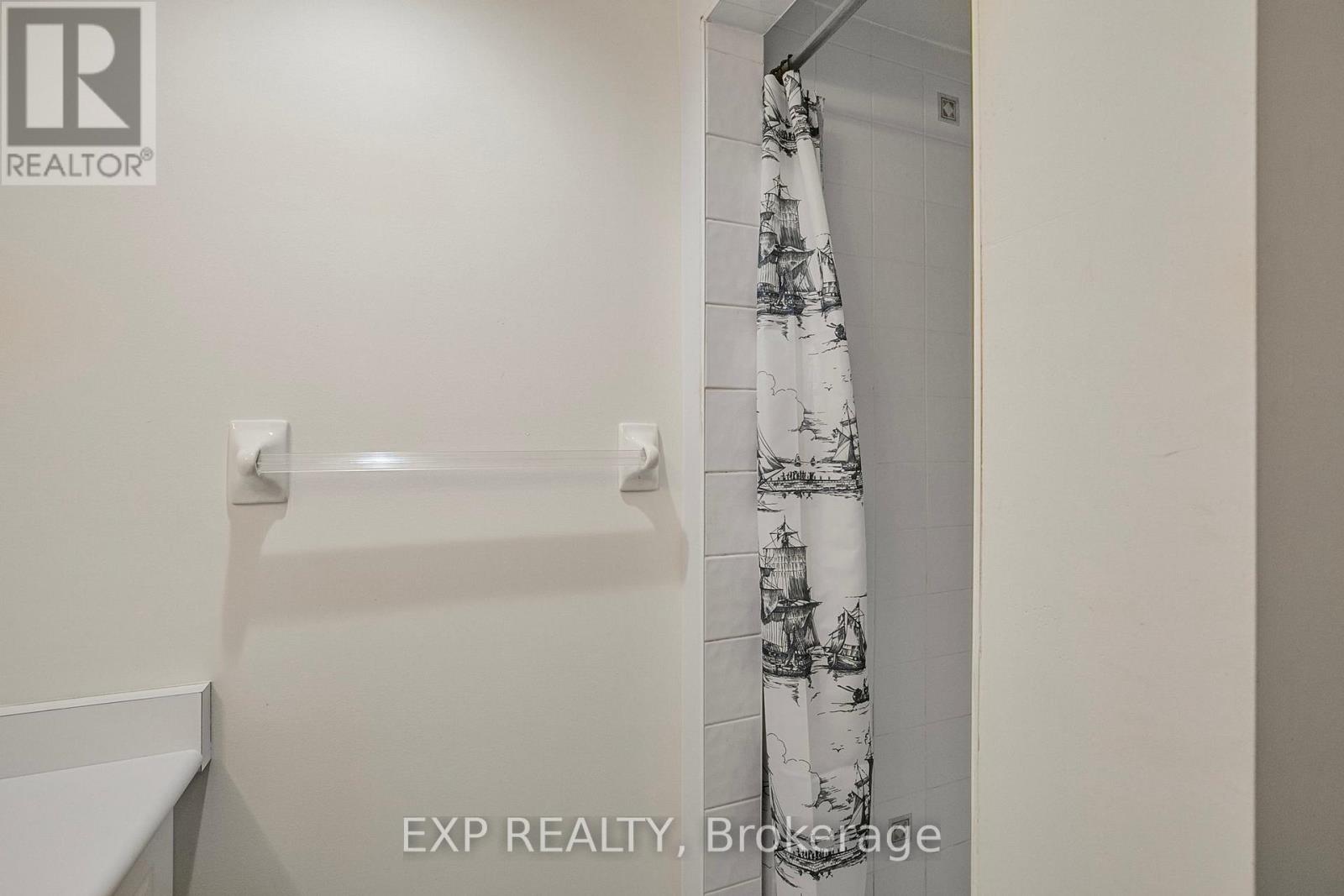 303 - 107 Bond Street, Orillia, Ontario  L3V 1J7 - Photo 22 - S12453733