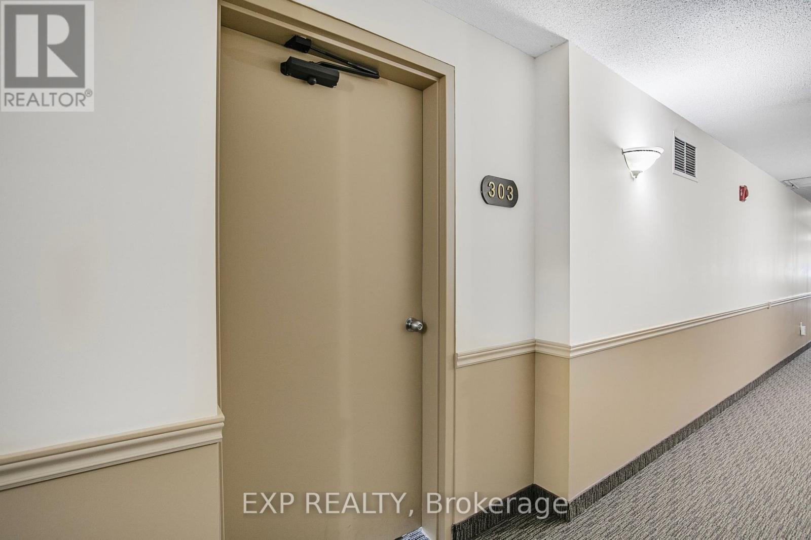 303 - 107 Bond Street, Orillia, Ontario  L3V 1J7 - Photo 4 - S12453733