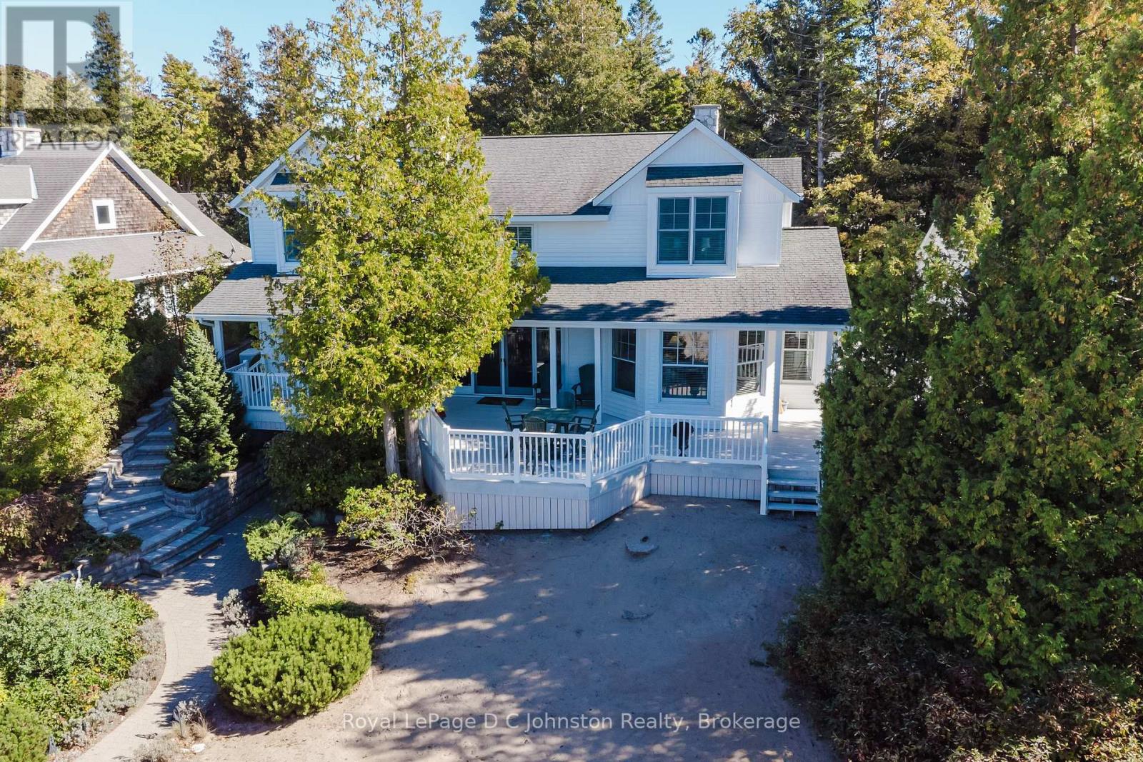 139 Knowles Lane, Saugeen Shores, Ontario  N0H 2L0 - Photo 2 - X12453874