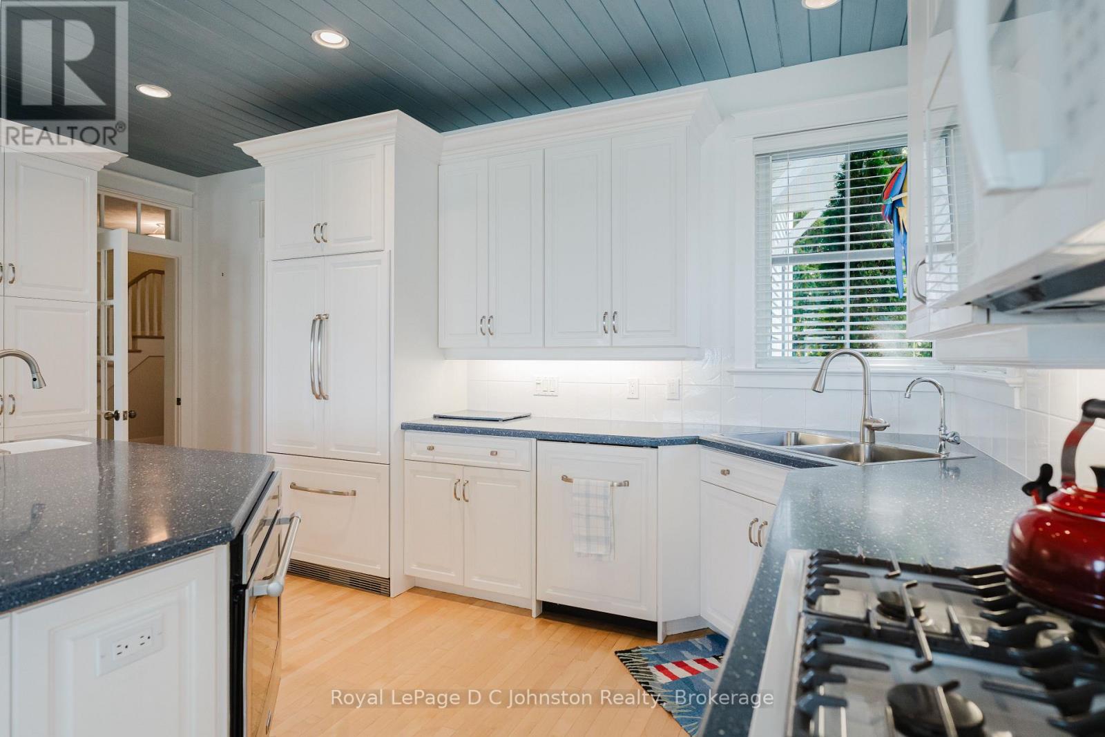 139 Knowles Lane, Saugeen Shores, Ontario  N0H 2L0 - Photo 36 - X12453874