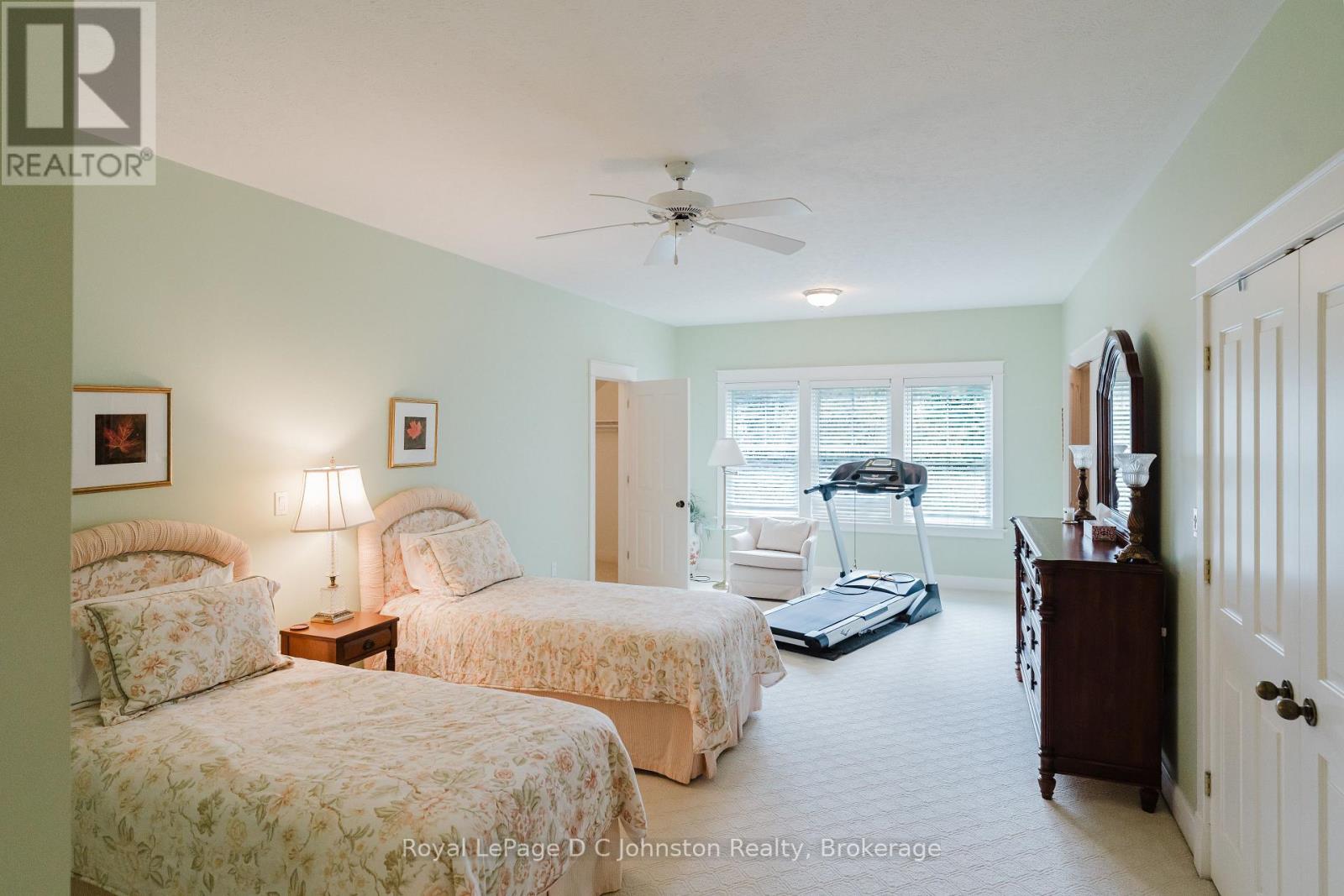 139 Knowles Lane, Saugeen Shores, Ontario  N0H 2L0 - Photo 42 - X12453874