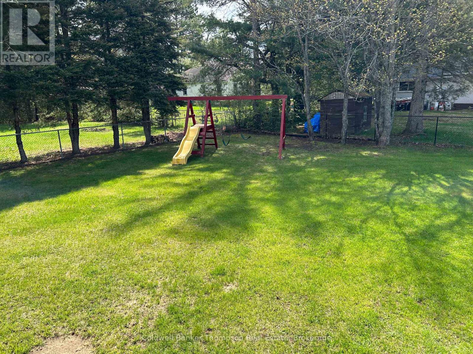 8 Tebby Boulevard, South River, Ontario  P0A 1X0 - Photo 4 - X12453909