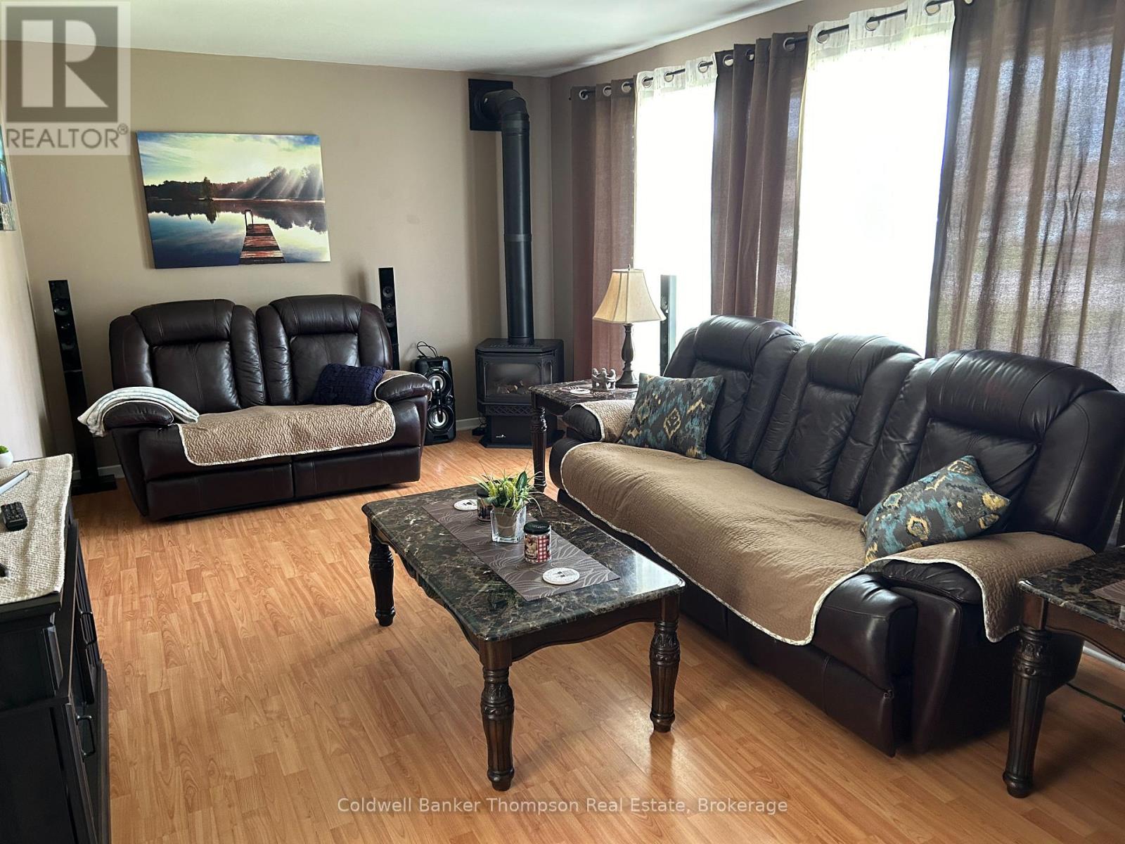 8 Tebby Boulevard, South River, Ontario  P0A 1X0 - Photo 9 - X12453909