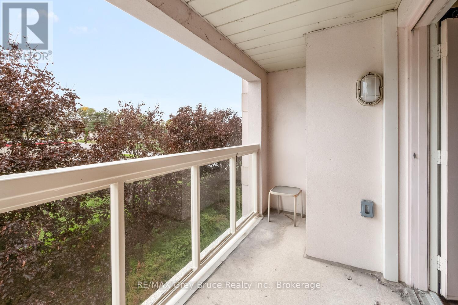 2555 3rd Ave Avenue, Owen Sound, Ontario  N4K 6T8 - Photo 21 - X12453912