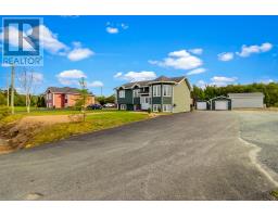 7 Kingsway Drive, Conception Bay South, Newfoundland & Labrador