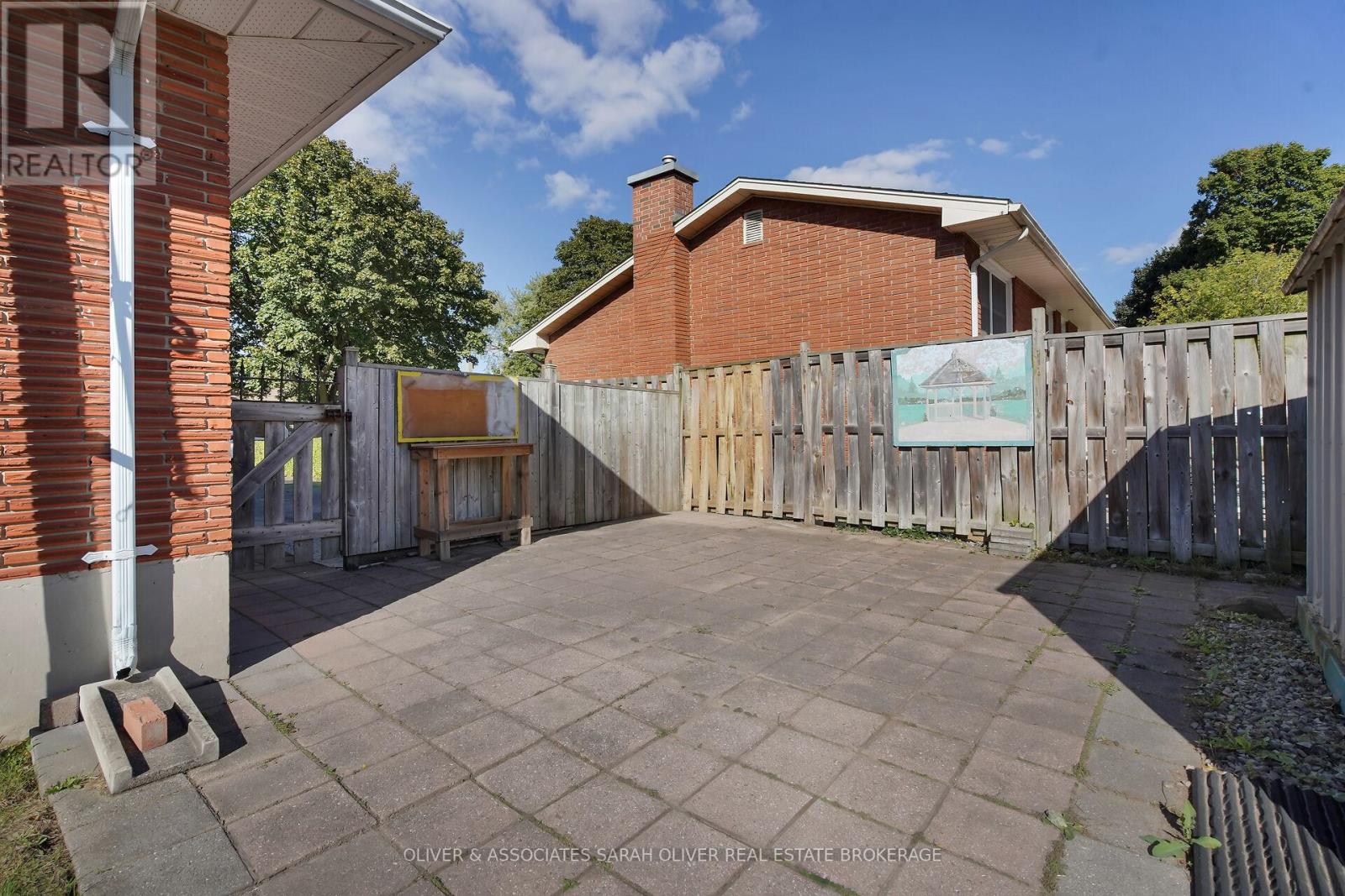 1941 Royal Crescent, London East (East I), Ontario  N5V 1N6 - Photo 36 - X12453858