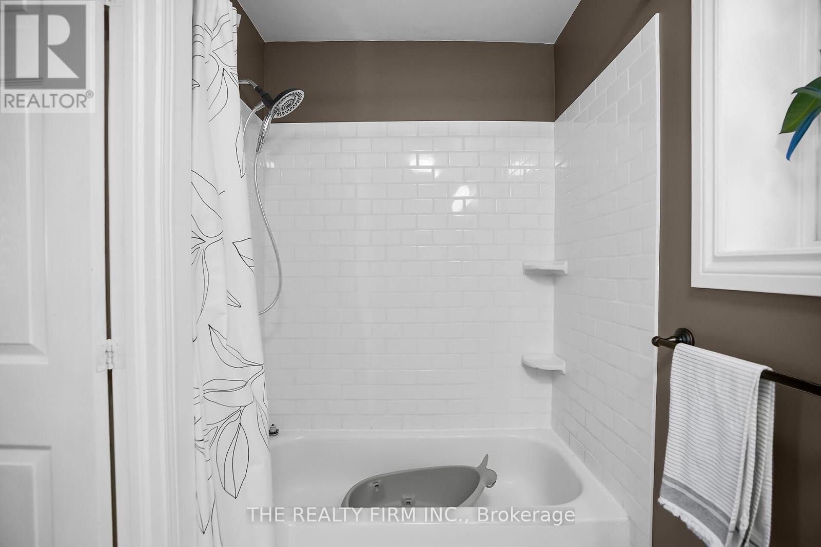 317 Simcoe Street, London East (East K), Ontario  N6B 1J4 - Photo 21 - X12453869