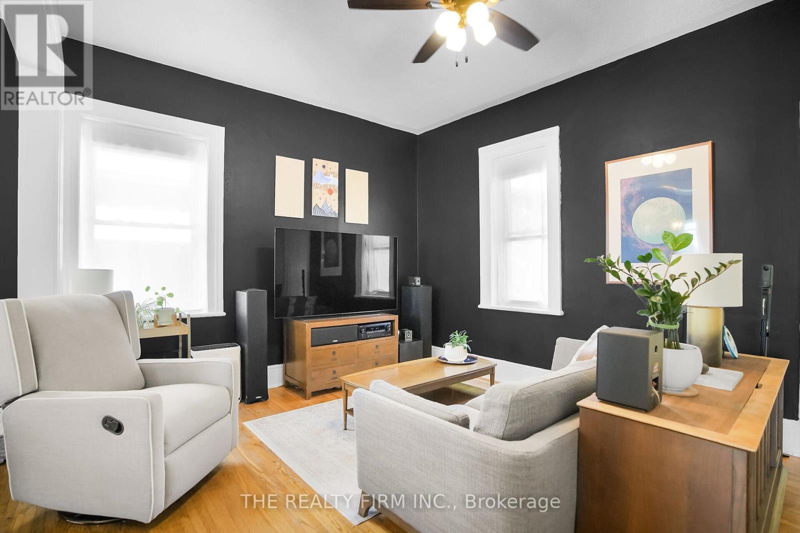 317 Simcoe Street, London East (East K), Ontario  N6B 1J4 - Photo 25 - X12453869
