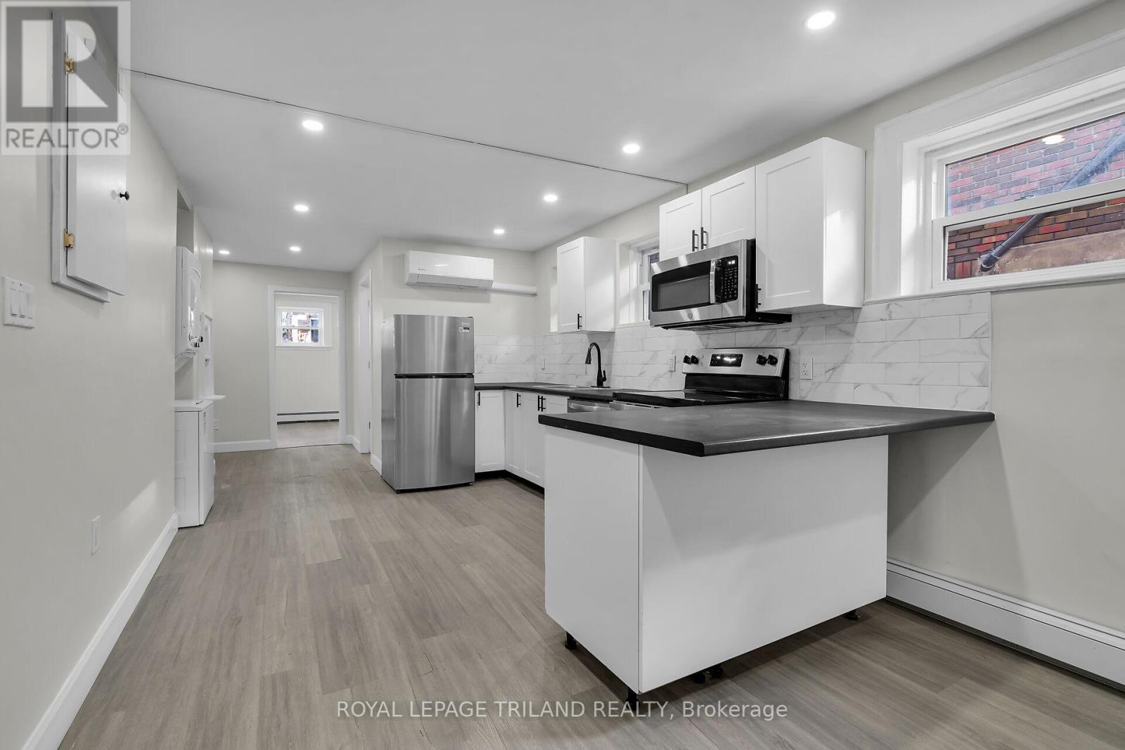 2 - 425 Mckenzie Avenue, London South, Ontario  N6C 1V5 - Photo 2 - X12453902