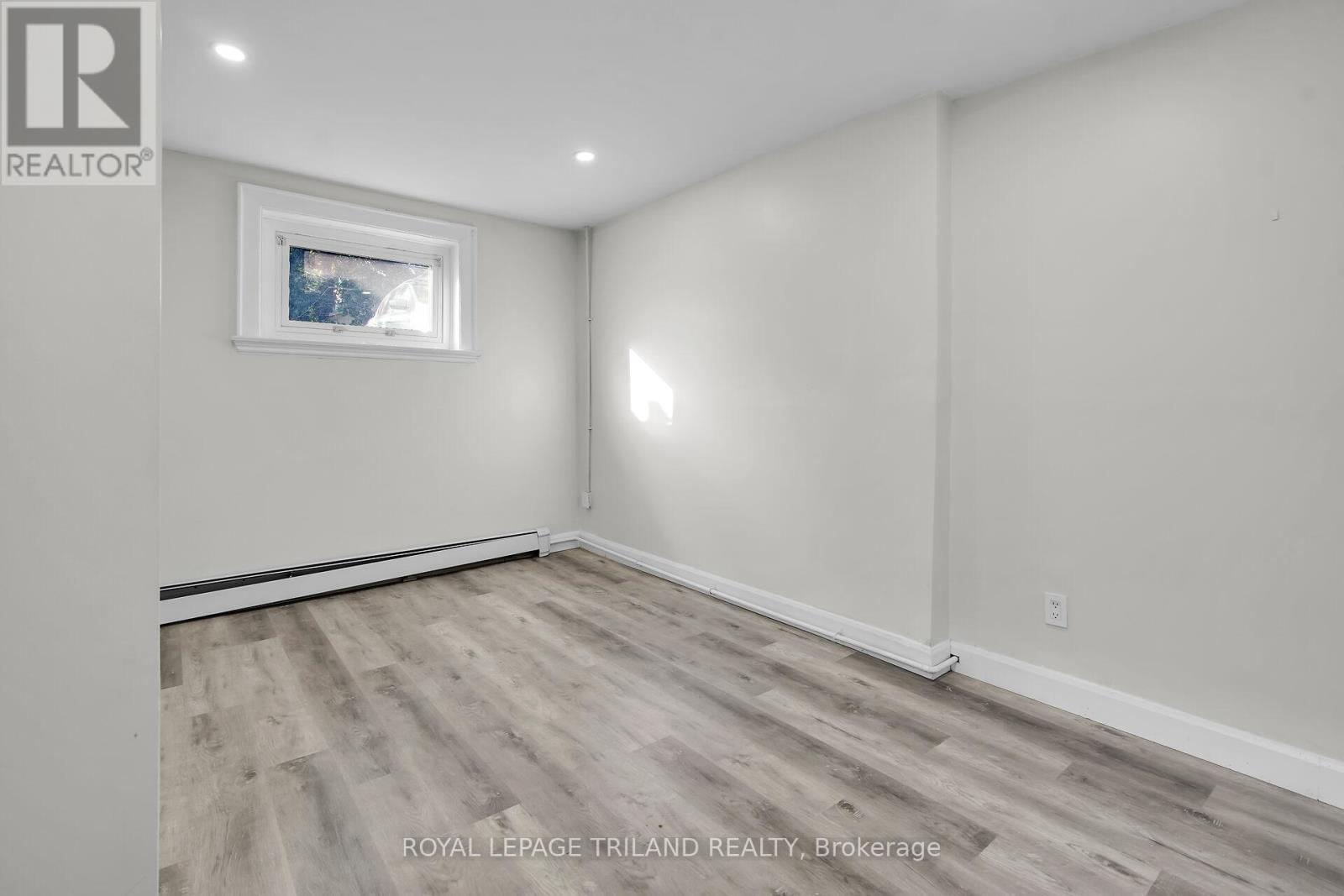 2 - 425 Mckenzie Avenue, London South, Ontario  N6C 1V5 - Photo 6 - X12453902
