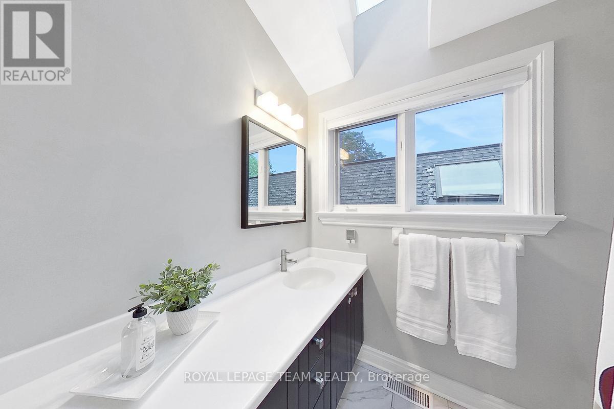 A - 142 Mcgillivray Street, Ottawa, Ontario  K1S 1K6 - Photo 34 - X12453905