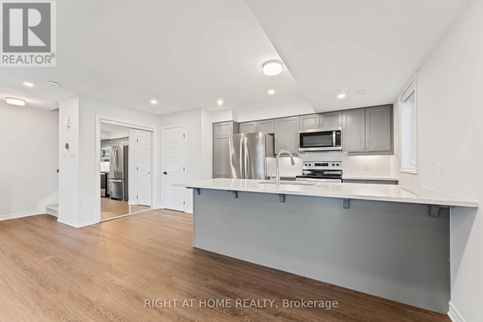 721 Rouncey Road, Ottawa, Ontario  K2V 0S5 - Photo 14 - X12453935