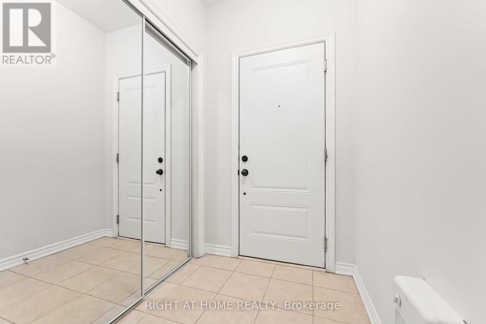 721 Rouncey Road, Ottawa, Ontario  K2V 0S5 - Photo 9 - X12453935
